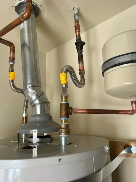 Water heater installation and plumbing repair in Saint Charles